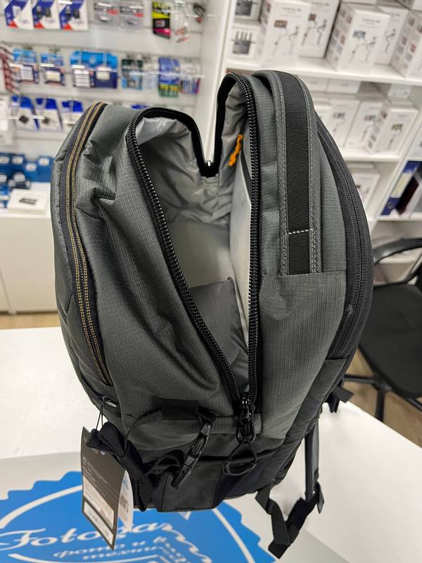 Фоторюкзак Lowepro Fastpack PRO BP 250 AW III серый — изображение 4