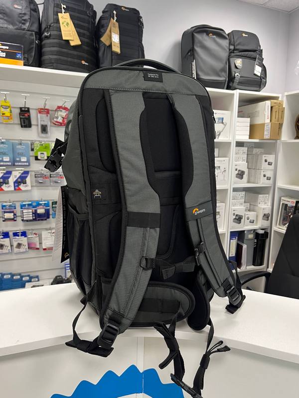 Фоторюкзак Lowepro Fastpack PRO BP 250 AW III серый — изображение 6