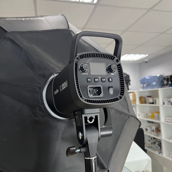 Комплект студийного освещения Godox SL100Bi sunny room octo studio kit — изображение 2