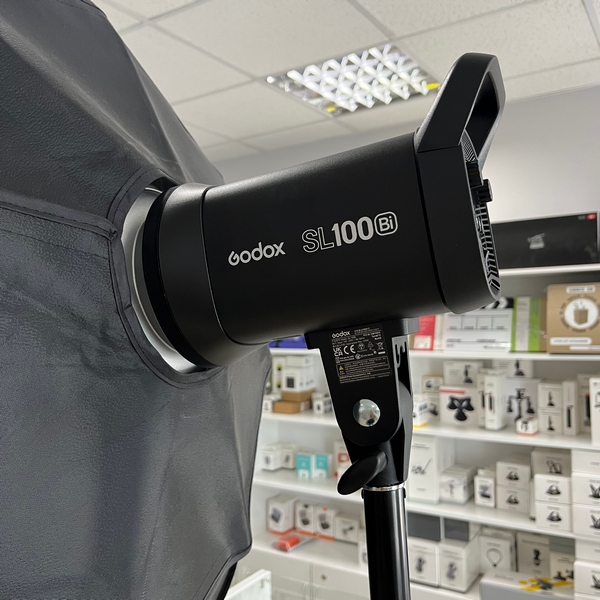 Комплект студийного освещения Godox SL100Bi sunny room octo studio kit — изображение 4